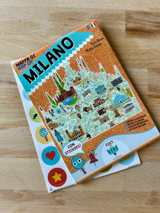 Foto mappa milano bambini chiusa con adesivi