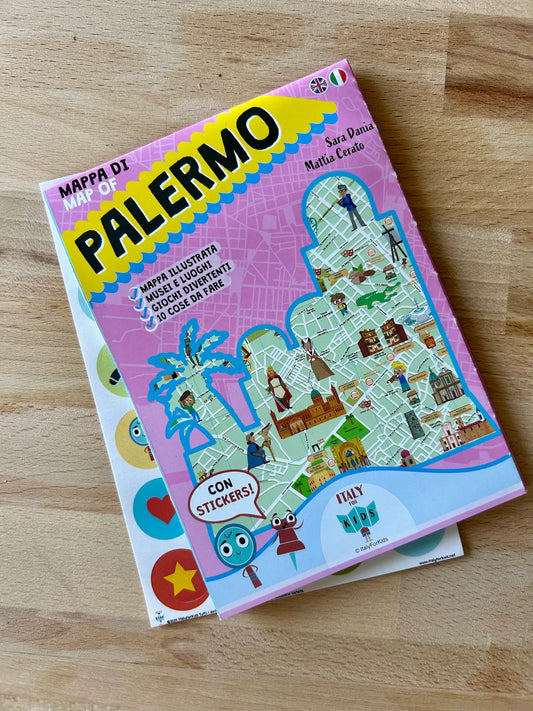Foto mappa palermo bambini chiusa con adesivi