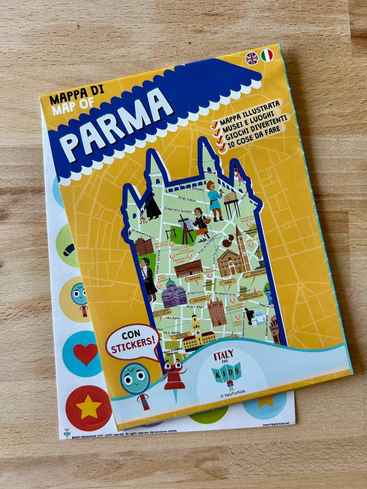 Foto mappa parma bambini chiusa con adesivi